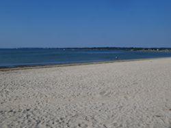 Plage de Kerleven, au départ de l'étape